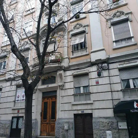 게스트하우스 Our Little Spot In Marques 리스본