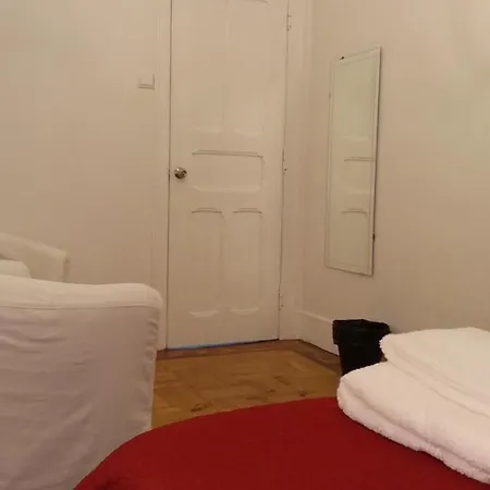 Our Little Spot In Marques Πανσιόν Lisboa